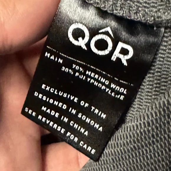 Qôr Wool Polo - Picture 6 of 8